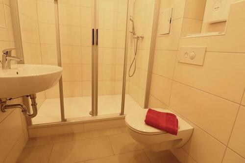 Foto - 5-Zimmer-Wohnung mit Balkon - 679,00&nbsp;EUR Kaltmiete, ca.&nbsp; 115,00&nbsp;m&sup2;