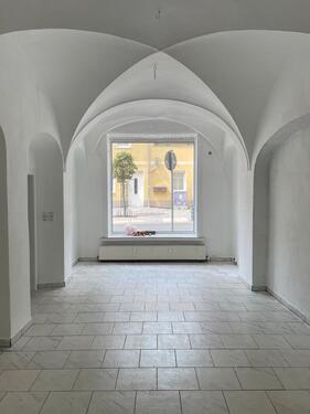 Foto - Büro Praxis Laden Einzelhandel Imbiss in zentraler Lage