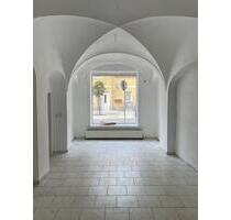 Büro Praxis Laden Einzelhandel Imbiss in zentraler Lage - Lößnitz