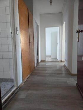 Foto - Teilmöblierte 3 Zi Wohnung mit Balkon nähe Kudamm (WG geeignet)