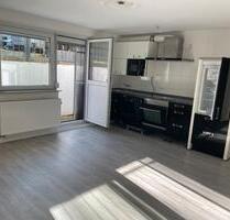 Helle 2-Zimmer-Einliegerwohnung mit Terrasse in Gerlingen