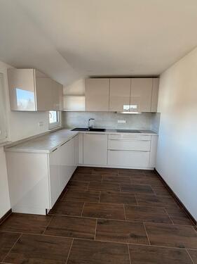 Foto - Helle, hochwertige 4-Zimmer-Maisonette Wohnung in Aldingen