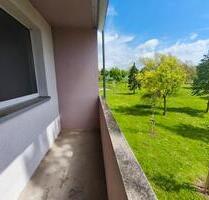 Zweiraumwohnung frisch renoviert mit Blick ins Grüne! - Sangerhausen