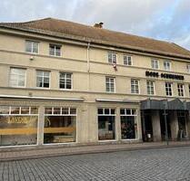 Sanierte 2 Zimmerwohnung im Zentrum von Grabow mit Einbauküche