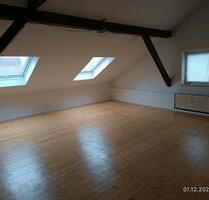 Sehr schöne helle Dachwohnung. - 790,00&nbsp;EUR Kaltmiete, ca.&nbsp; 100,00&nbsp;m&sup2; in Landau an der Isar (PLZ: 94405)