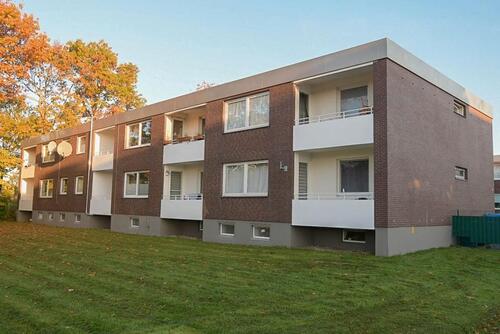 Foto - 6624 - Kurzfristig bezugsfrei! Sanierte 4-Zimmer-Wohnung in Wittmund!