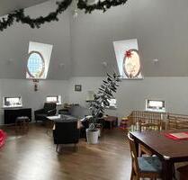 5-Zimmer DG-Wohnung mit Balkon in Leipzig Neustadt-Neuschönefeld