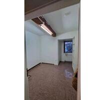 2 Zimmer Wohnung mieten - 850,00&nbsp;EUR Kaltmiete, ca.&nbsp; 50,00&nbsp;m&sup2; in Brackenheim (PLZ: 74336)