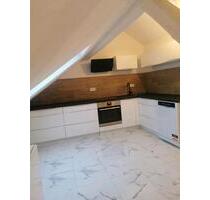 Dachgeschosswohnung 2 Zimmer - 650,00&nbsp;EUR Kaltmiete, in Singen (Hohentwiel) (PLZ: 78224)