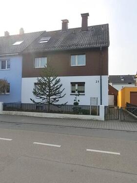 Foto - Dreifamilienhaus in Plankstadt - 648.000,00&nbsp;EUR Kaufpreis, ca.&nbsp; 195,00&nbsp;m&sup2;