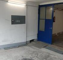 Beheizte Tiefgarage - Vielseitig nutzbar! vielseitig nutzbar! In - Königsbrunn