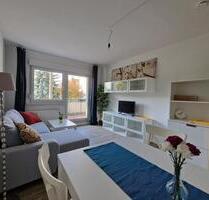 **Teilmöbliert**Frisch renoviert**3-Zimmer-Wohnung mit Tageslichtbad und Balkon im Hochparterre** - Torgau