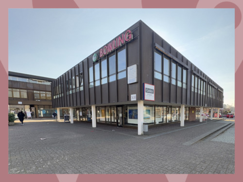 Foto - Erdgeschoss-Gewerbefläche mit großer Fensterfront