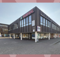 Erdgeschoss-Gewerbefläche mit großer Fensterfront - Norderstedt