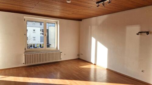Foto - Helle 3-Zimmer-Etagenwohnung mit Balkon & Garage