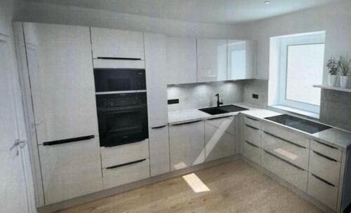 Foto - Helle kernsanierte 2-Zimmer Wohnung mit Balkon