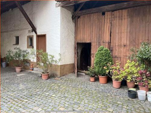 Foto - 8 Zimmer Bauernhaus, Landhaus zum Kaufen in Feilbingert