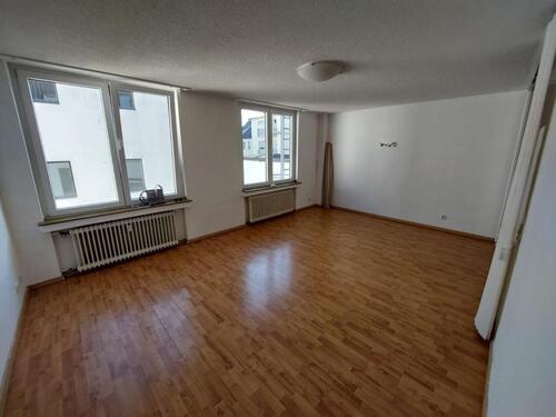 Foto - Helle 2-Zimmer-Wohnung mit neuem Bad und EBK zu vermieten!