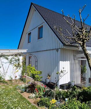 Foto - moderne Doppelhaushälfte ' Auf der Burg' mit Wärmepumpe, Garten