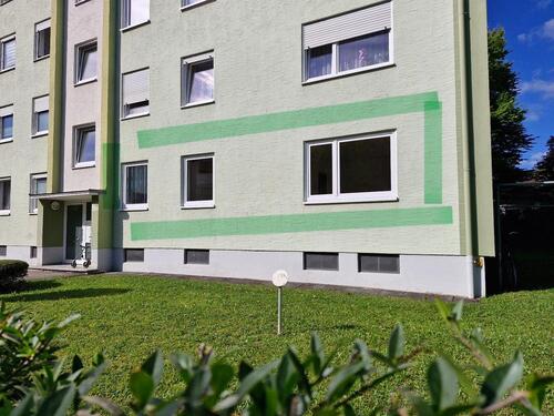Foto - FRISCH RENOVIERT * BALKON * EBK * BEZUGSFREI * PKW-STELLPLATZ