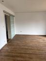 Foto - Frisch renovierte 3-Zimmer-Wohnung mit Balkon, Stellplatz & Küche