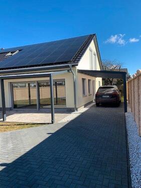 Foto - Haushälfte Maisonettewohnung mit Terrasse und Carport in NB