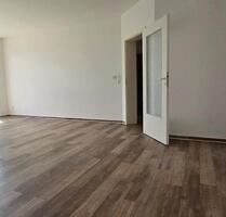 Helle, komfortable 2 Raum DG Wohnung - Erxleben