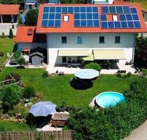 Energieeffiziente Doppelhaushälfte mit großem Garten - Kienberg
