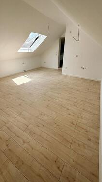 Foto - Erstbezug 2-Zimmer Dachwohnung - 700,00 EUR Kaltmiete,