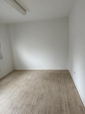 Foto - Büroräume zu vermieten - 1.100,00&nbsp;EUR Kaltmiete, ca.&nbsp; 60,00&nbsp;m&sup2;