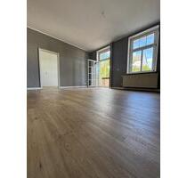 2-Zimmer-Wohnung mit Balkon - 405,00&nbsp;EUR Kaltmiete, ca.&nbsp; 67,00&nbsp;m&sup2; in Bad Elster (PLZ: 08645)