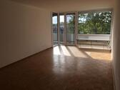 Foto - Schöne 2-Zimmer-Wohnung mit Westbalkon und Blick ins Grüne