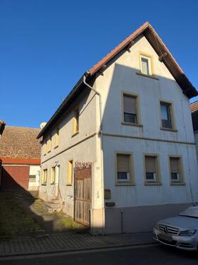 Foto - Ehemaliges Weingut mit großem Grundstück - vielseitig nutzbar