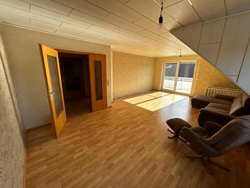 Foto - Helle 95m² Wohnung in Obersontheim – BJ 2000 – EBK & Dachboden