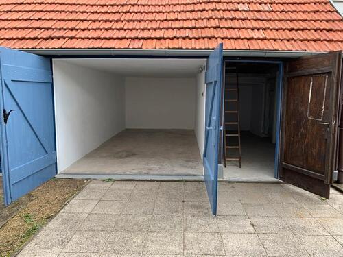 Foto - Garagenstellplatz mit zusätzlichem Lagerraum zu vermieten