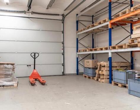 Foto - LAGERHALLE Lagerraum WERKSTATT Gewerbe Handwerker MAXI Garage