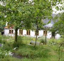 Ländliches Anwesen mit Wohnkomplex aus zwei Häusern zu verkaufen - Jörl