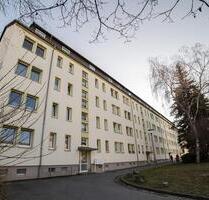 Helle 2-Raumwohnung mit Balkon - 461,00&nbsp;EUR Kaltmiete, ca.&nbsp; 47,92&nbsp;m&sup2; in Oelsnitz (Vogtland) (PLZ: 08606)