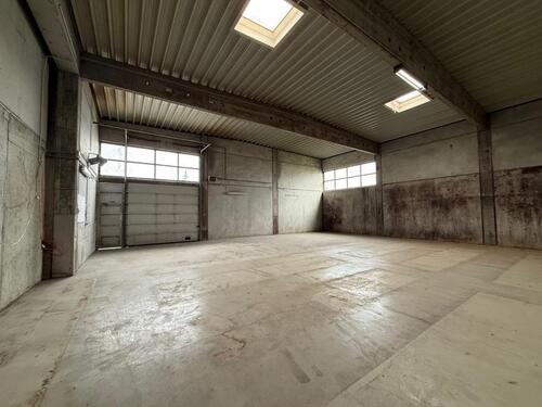 Foto - Halle und Bürofläche in Kitzingen Goldberg