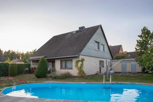 Foto - Einfamilienhaus mit Pool in Dörverden-Westen von privat