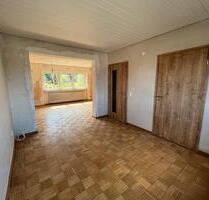 Helle Wohnung in Bad Neustadt - 700,00&nbsp;EUR Kaltmiete, ca.&nbsp; 83,00&nbsp;m&sup2; in Bad Neustadt an der Saale (PLZ: 97616)