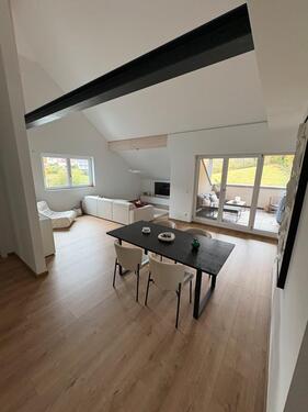 Foto - Etagenwohnung zur Miete in Hausen