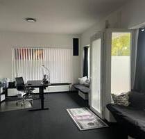 BüroPraxis an frequentierter Straße (nähe Überseestadt) - Bremen Walle