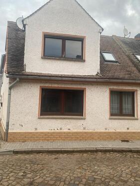 Foto - Einfamilienhaus - 89.000,00&nbsp;EUR Kaufpreis, ca.&nbsp; 105,00&nbsp;m&sup2;