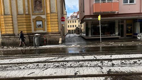 Foto - Zentral gelegener Laden Büro Cafe in Würzburg