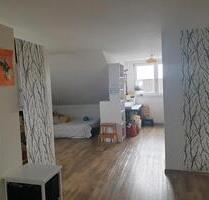 3 Zimmer Dachgeschoss Wohnung in Geisenhausen Zentrum