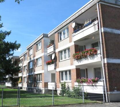 Foto - 2-Zi.-EG-Whg. mit neuem Bad und sonnigem Balkon- WBS für 2 Pers. erforderlich