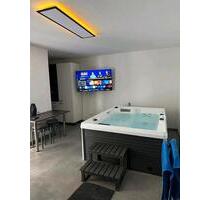 Ferienwohnung mit Whirlpool, Fasssauna, Massagesessel und Garten - Medebach