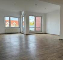 3-Zimmer Maisonette-Wohnung mit Balkon in Wedel