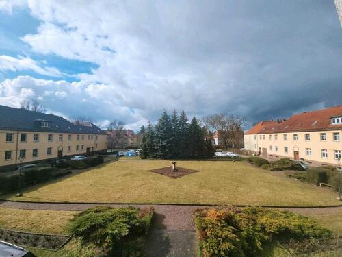 Foto - 4,5-Raumwohnung, 1.Etage, mit verglasten Balkon und Garten